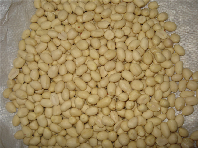 Blanched peanut round shape